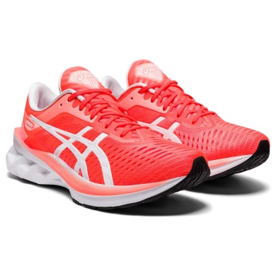 Asics Buty biegowe Novablast Tokyo (Amortyzacja) czerwone Damskie